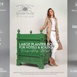 Versailles planter