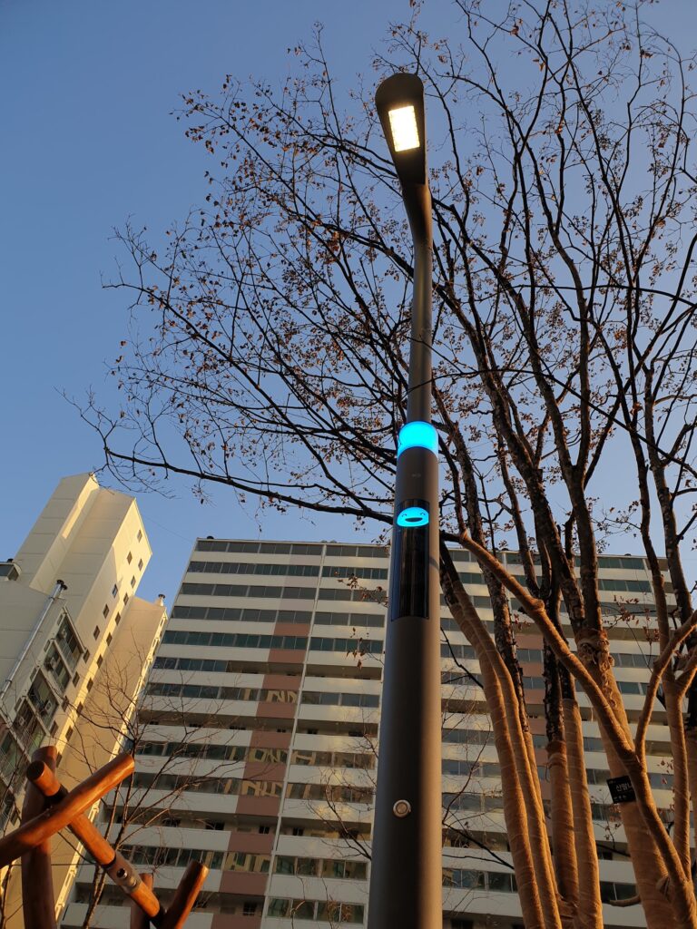 Micro Dust Detecting Streetlamp