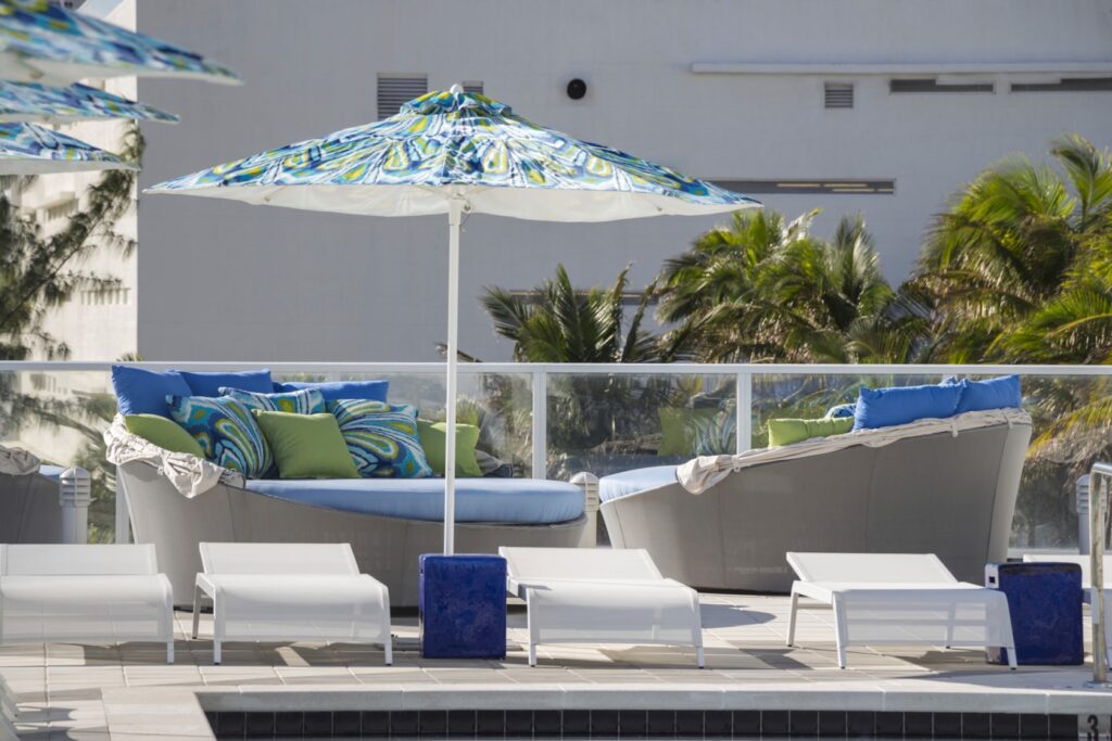 Aqua Daybed