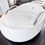 AdmireMe Freestanding Hybrid Acrylic-Composite Bathtub