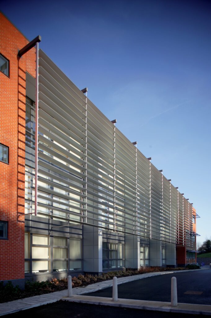 BS 100: complete shading solution