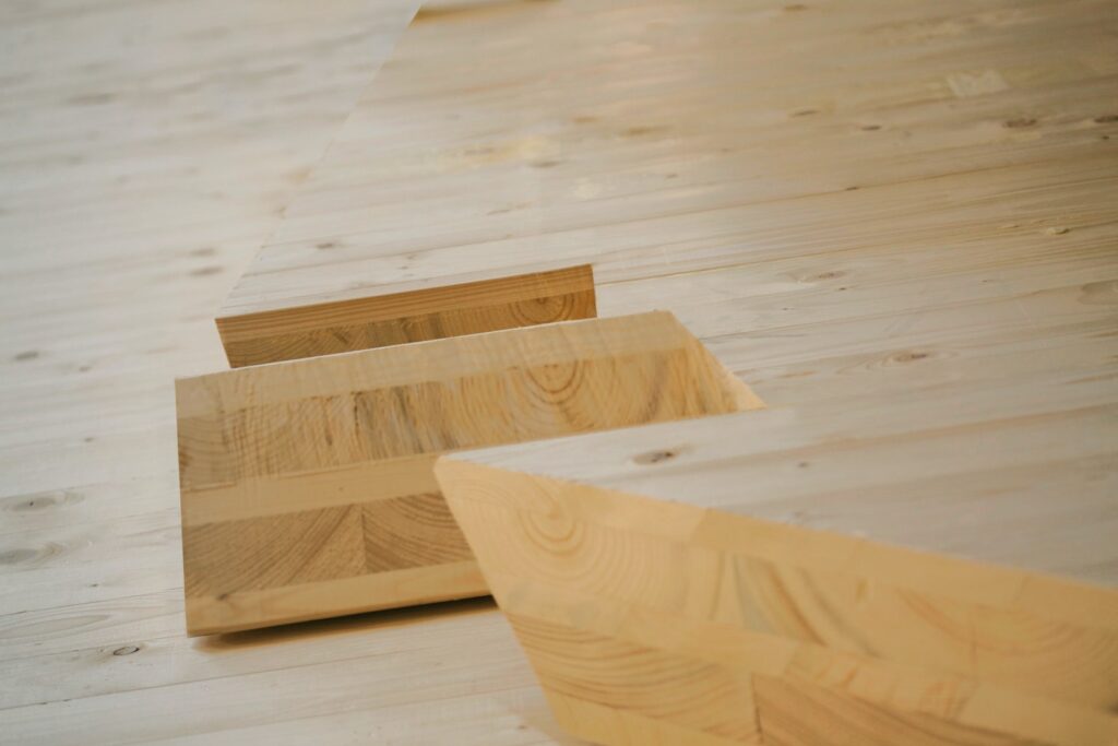 KLH® CLT (Cross Laminated Timber)
