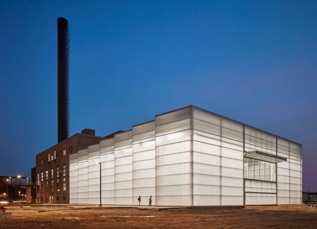 EXTECH’s LIGHTWALL 3440® – Interlocking Polycarbonate Wall System