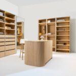 Canova Walk-In Closet