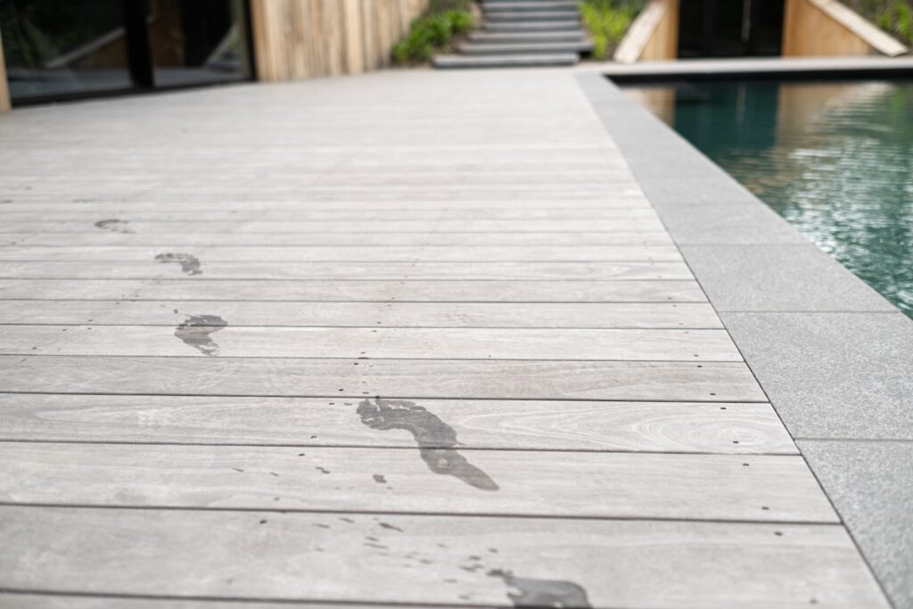 Accoya Color Grey