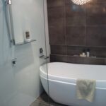 LUXE Wedgewire Linear Drain