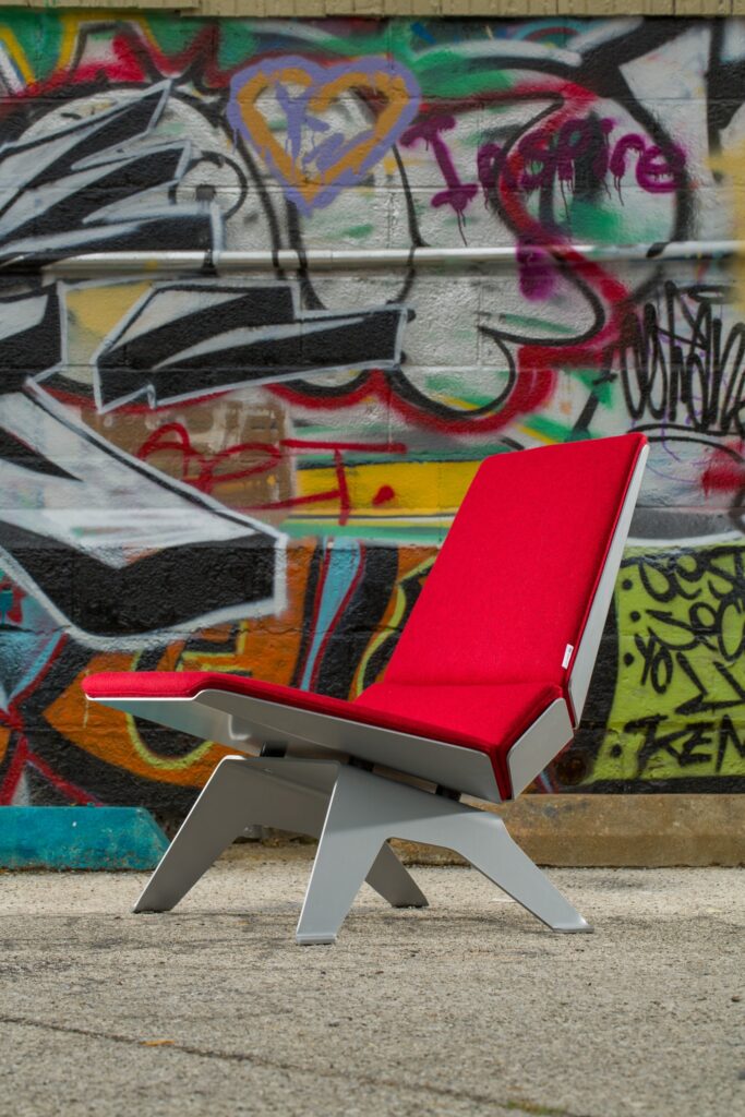 ALMG Chair