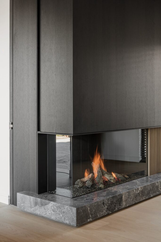 Avenue Gas High Efficiency Closed Fireplaces